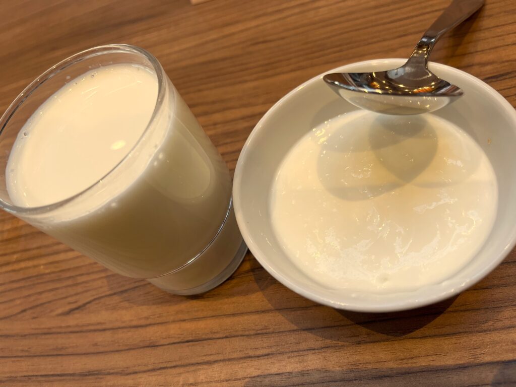 北海道牛乳とヨーグルト